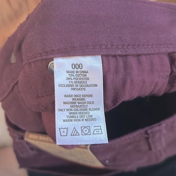 AEROPOSTALE High Waisted Midi Maroon Jean Shorts Size 000 - Picture 8 of 8